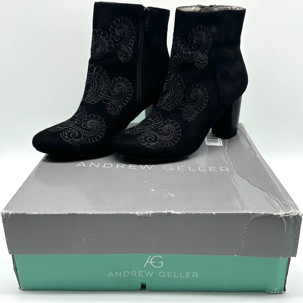 Andrew Geller Black Faux Suede Embroidered Side Zip Ankle Booties Women’s 5.5 M